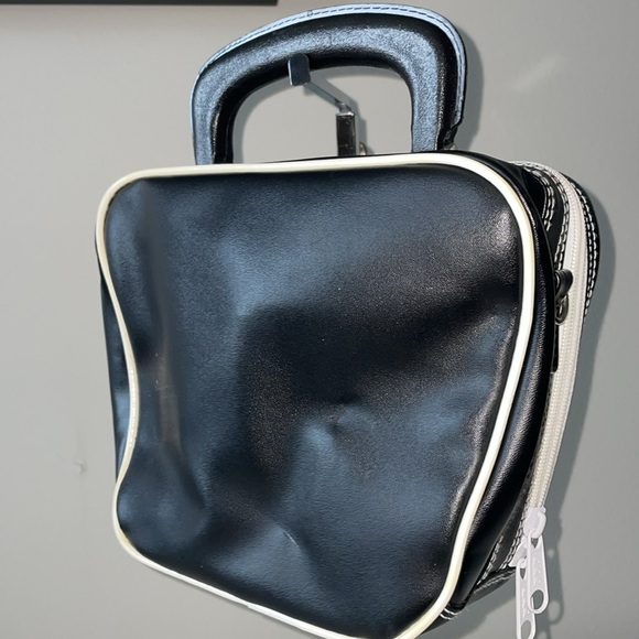 Vintage Y2K “clueless” whatever vegan leather bowling ball style bag - Picture 2 of 7